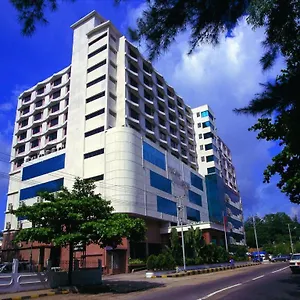 https://yuzana-hotel.yangonhotels.org