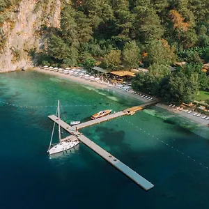 https://yazz-collective-belen-fethiye.aegeanhotels.net